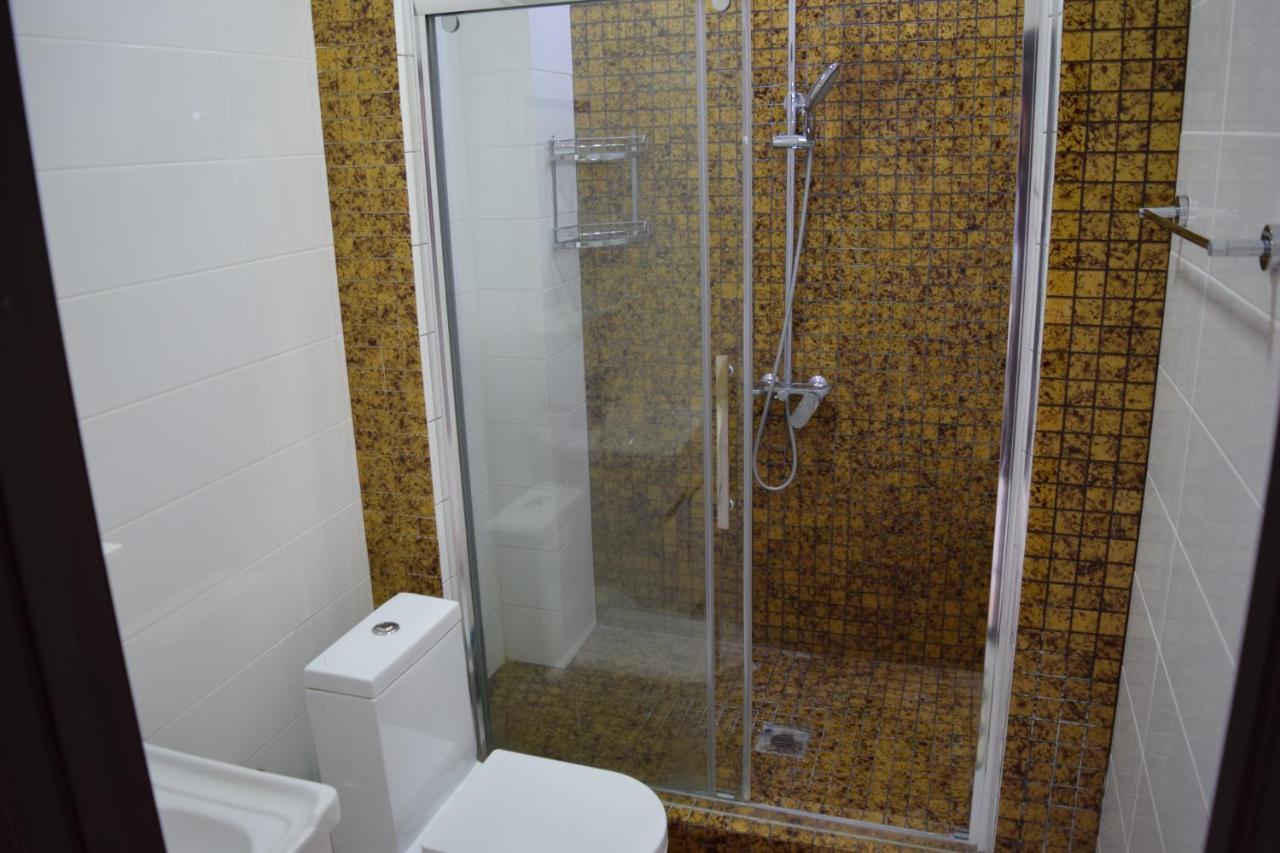 Studio Boutique Apartment Bishkek Exteriör bild