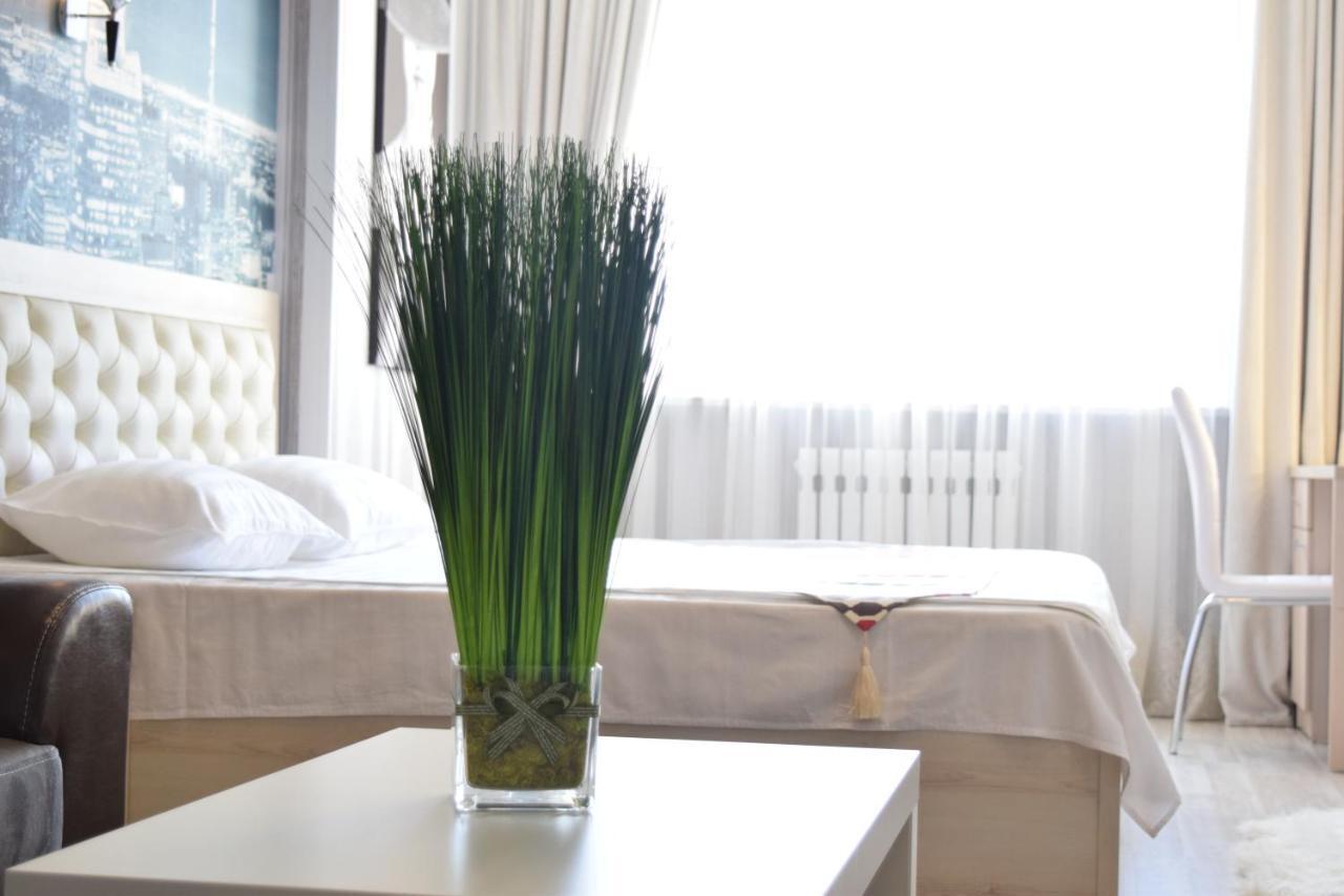 Studio Boutique Apartment Bishkek Exteriör bild