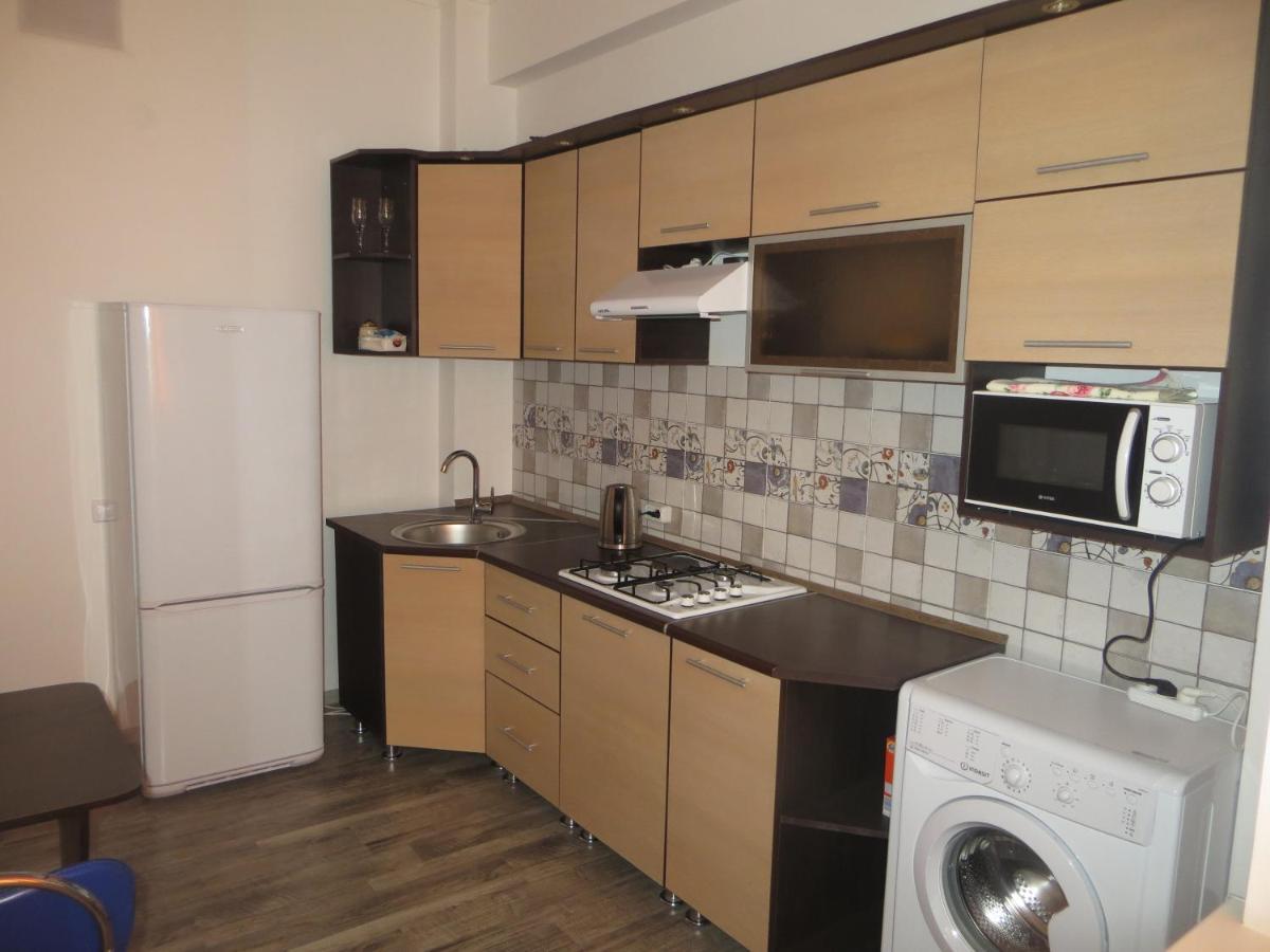 Studio Boutique Apartment Bishkek Exteriör bild